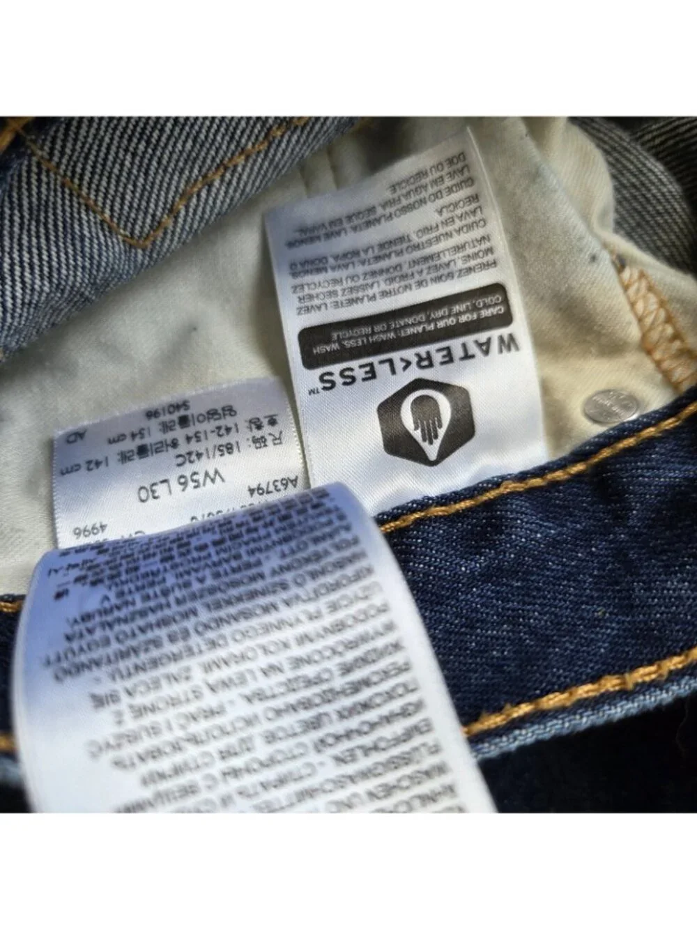 Levis Jeans Mens 56x27 Tag 56x30 Relaxed Denim Blue 550 Dark Wash Heemed*